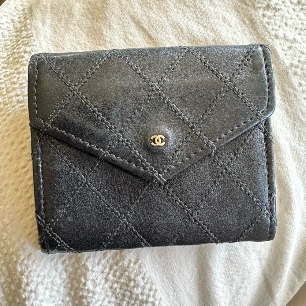 Vintage Chanel card wallet